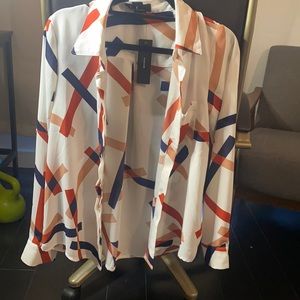 Lulus shirt with tag on